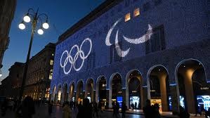 25场12负！曼联创51年之耻，媒体人开炮：没实力没自信太无聊