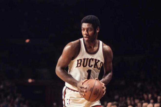 [运动一起赢]方俊程夺得男子百米冠军